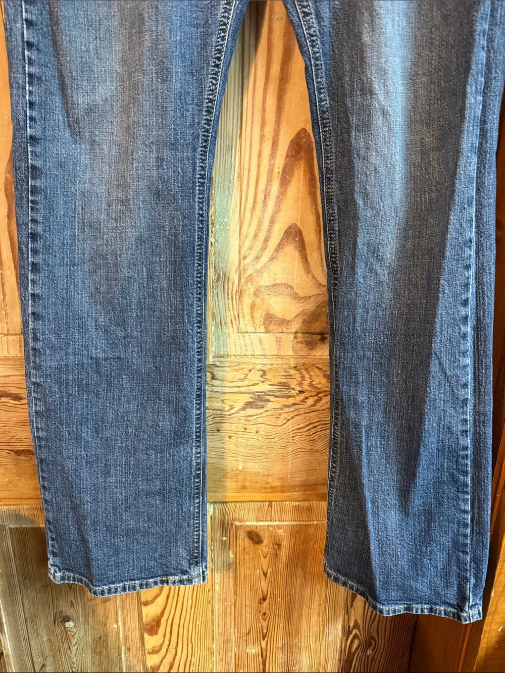 Men's Classic signature Levi Strauss boot cut Fit med Blue Jeans 34x34
